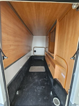 Кемпер Laika X700 Два климатика, солари, инвертор!, снимка 12