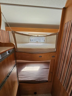 Кемпер Laika X700 Два климатика, солари, инвертор!, снимка 8