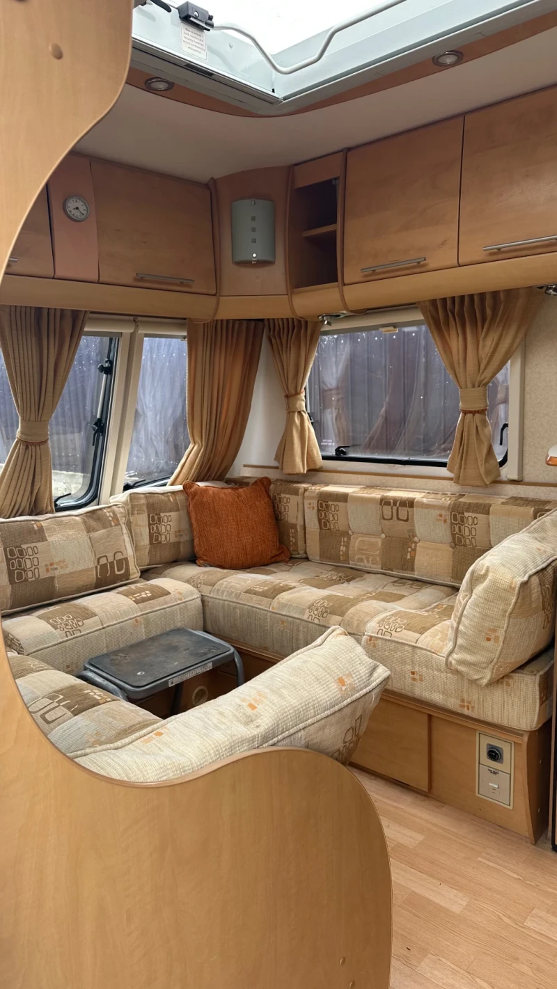 Каравана Bailey Pageant, снимка 8 - Каравани и кемпери - 52509659