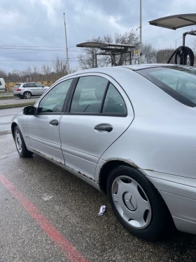 Mercedes-Benz C 200, снимка 9
