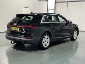 Audi E-Tron 55 QUATRRO 95KWh, 408к.с. 93% SOH -сертификат, снимка 2