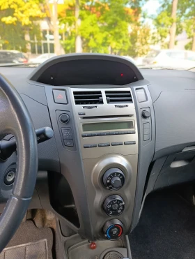 Toyota Yaris, снимка 8