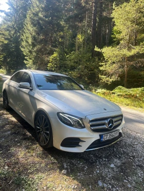 Mercedes-Benz E 220 AMG пакет, снимка 1