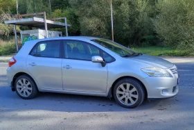 Toyota Auris 1.6, снимка 1