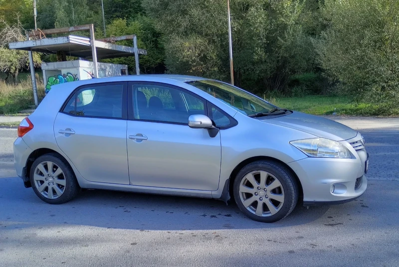 Toyota Auris 1.6, снимка 1 - Автомобили и джипове - 47511954