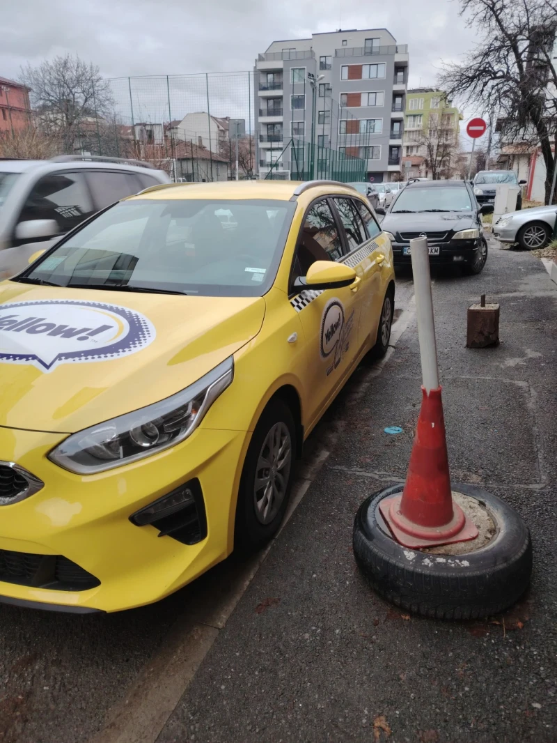 Kia Ceed, снимка 2 - Автомобили и джипове - 48638639