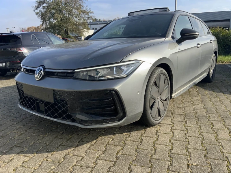 VW Passat R-Line+ 2.0 TDI Масажи Панорама Обдухване Head-up, снимка 4 - Автомобили и джипове - 48721999