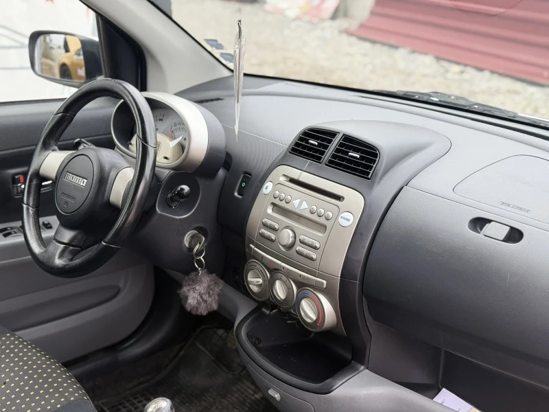 Daihatsu Sirion 1.3 , снимка 8 - Автомобили и джипове - 48790249