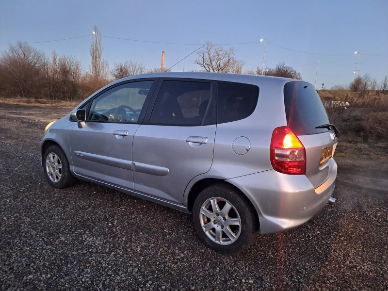 Honda Jazz 1, 3КЛИМАТИК ESKLUZIVE, снимка 5 - Автомобили и джипове - 48899248