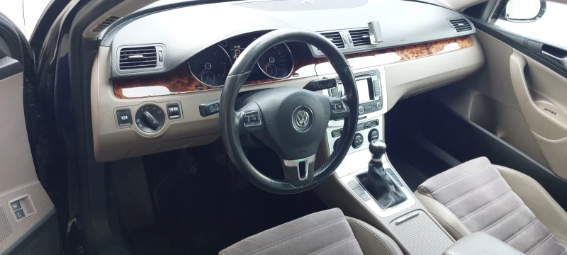 VW Passat, снимка 4 - Автомобили и джипове - 48954889