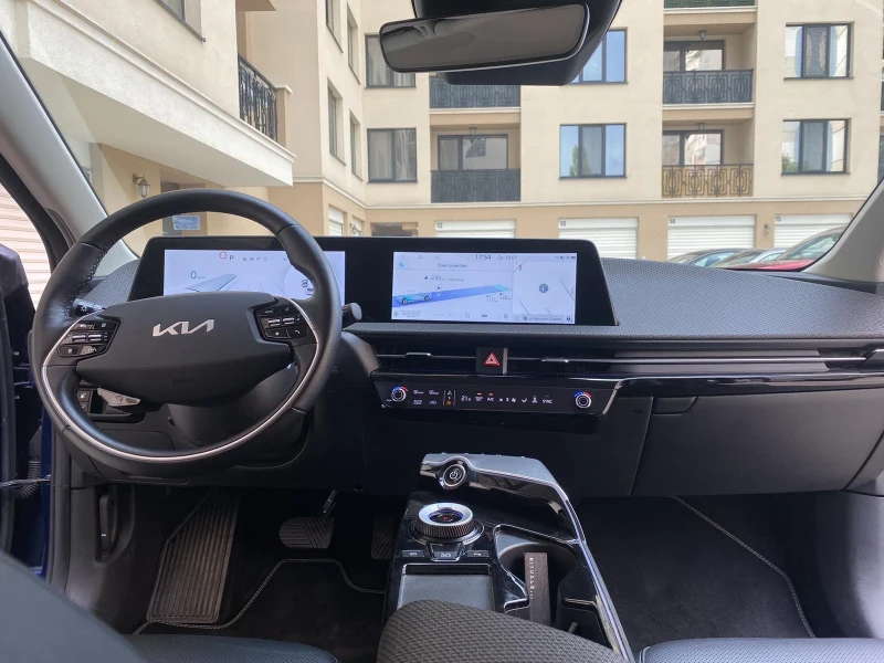 Kia EV6 77KWh RWD/MERIDIAN/CAM/DISTRONIC/SOH100%/FULL, снимка 11 - Автомобили и джипове - 51506905