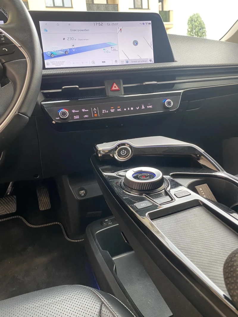 Kia EV6 77KWh RWD/MERIDIAN/CAM/DISTRONIC/SOH100%/FULL, снимка 13 - Автомобили и джипове - 51506905