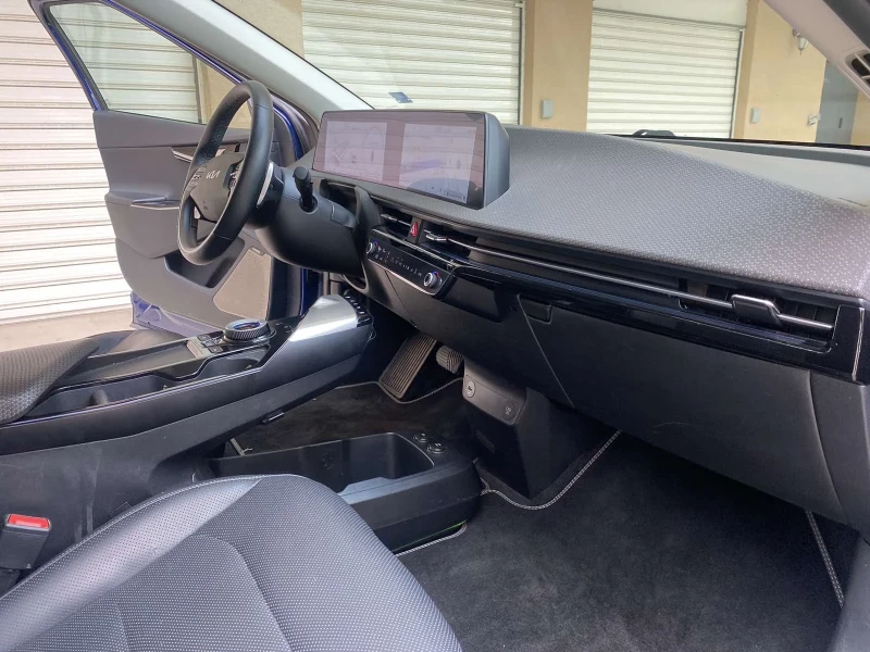 Kia EV6 77KWh RWD/MERIDIAN/CAM/DISTRONIC/SOH100%/FULL, снимка 14 - Автомобили и джипове - 51506905