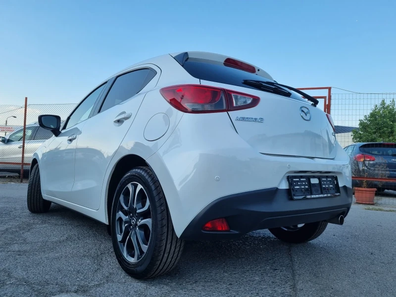 Mazda 2 1.5 16v 90кс/Автомат/Евро6/Топ/Revolution/Facelift, снимка 8 - Автомобили и джипове - 51333379