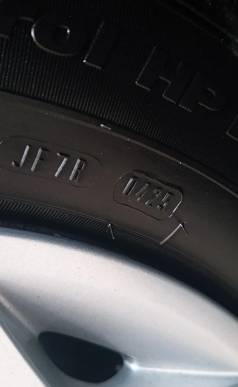 Ford Connect, снимка 15 - Автомобили и джипове - 51586950