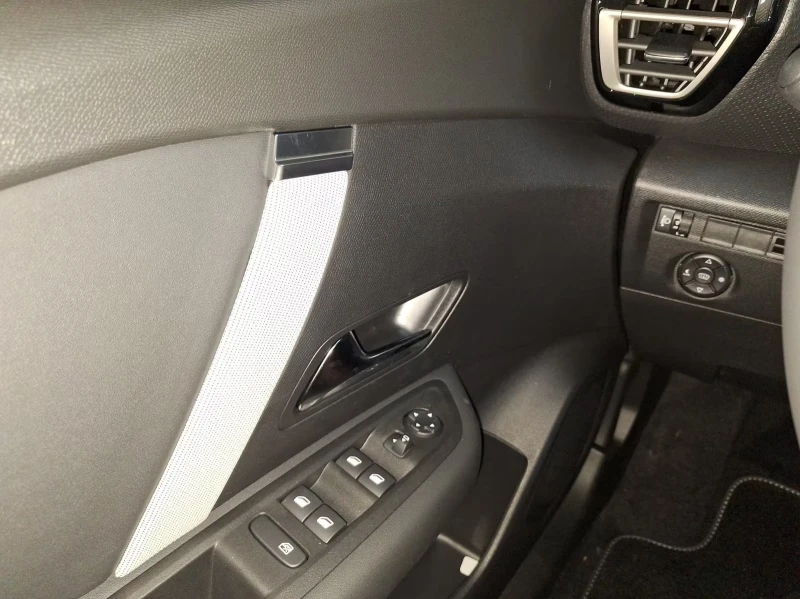 Citroen C4 MAX/156HP/HUD/360/KLESS/LED/DIGI/NAVI/564g, снимка 13 - Автомобили и джипове - 52332317