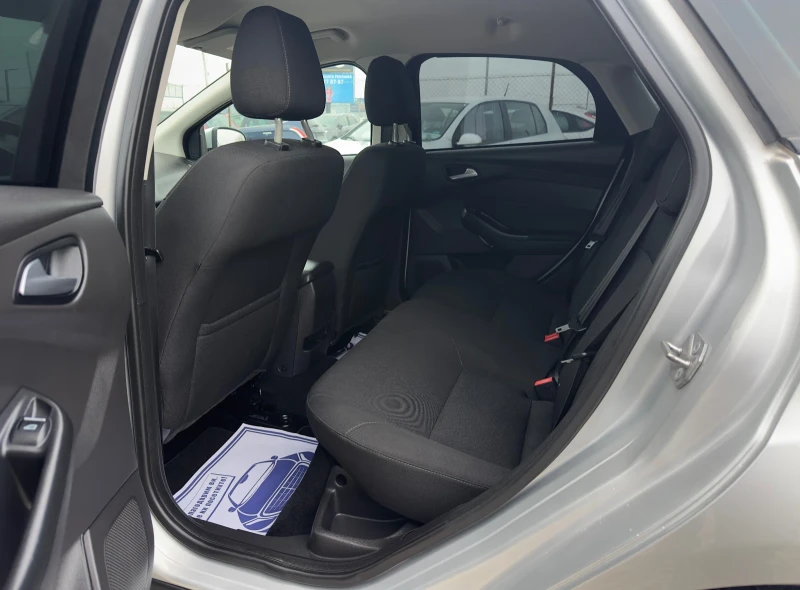 Ford Focus 1.6-120кс * LPG / TITANIUM / NAVI* , снимка 7 - Автомобили и джипове - 52658384