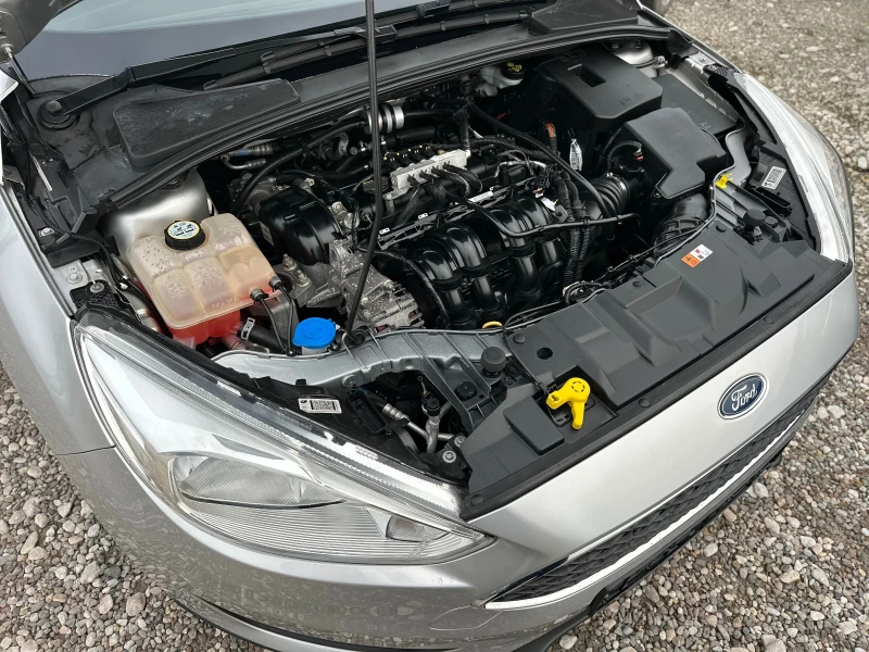 Ford Focus 1.6-120кс * LPG / TITANIUM / NAVI* , снимка 16 - Автомобили и джипове - 52658384