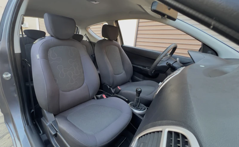 Hyundai I20 1.2i, снимка 8 - Автомобили и джипове - 53301742