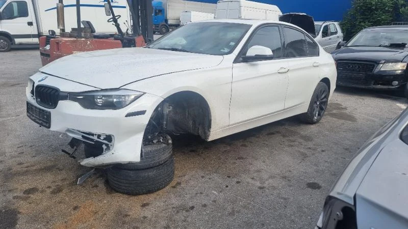 BMW 320 Xi F30 4x4 На части , снимка 6 - Автомобили и джипове - 47214719