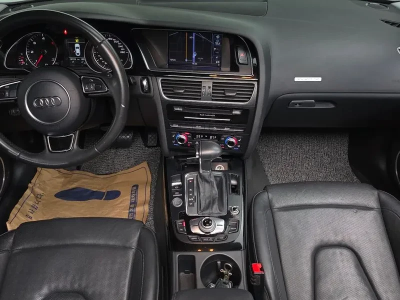 Audi A5 2.0 TDI Quattro, снимка 13 - Автомобили и джипове - 55013038