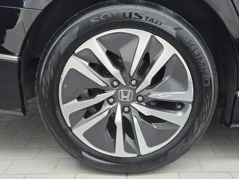 Honda Accord 2.0 Hybrid Touring, снимка 5 - Автомобили и джипове - 55985414