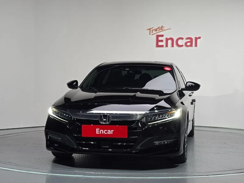 Honda Accord 2.0 Hybrid Touring, снимка 3 - Автомобили и джипове - 55985414