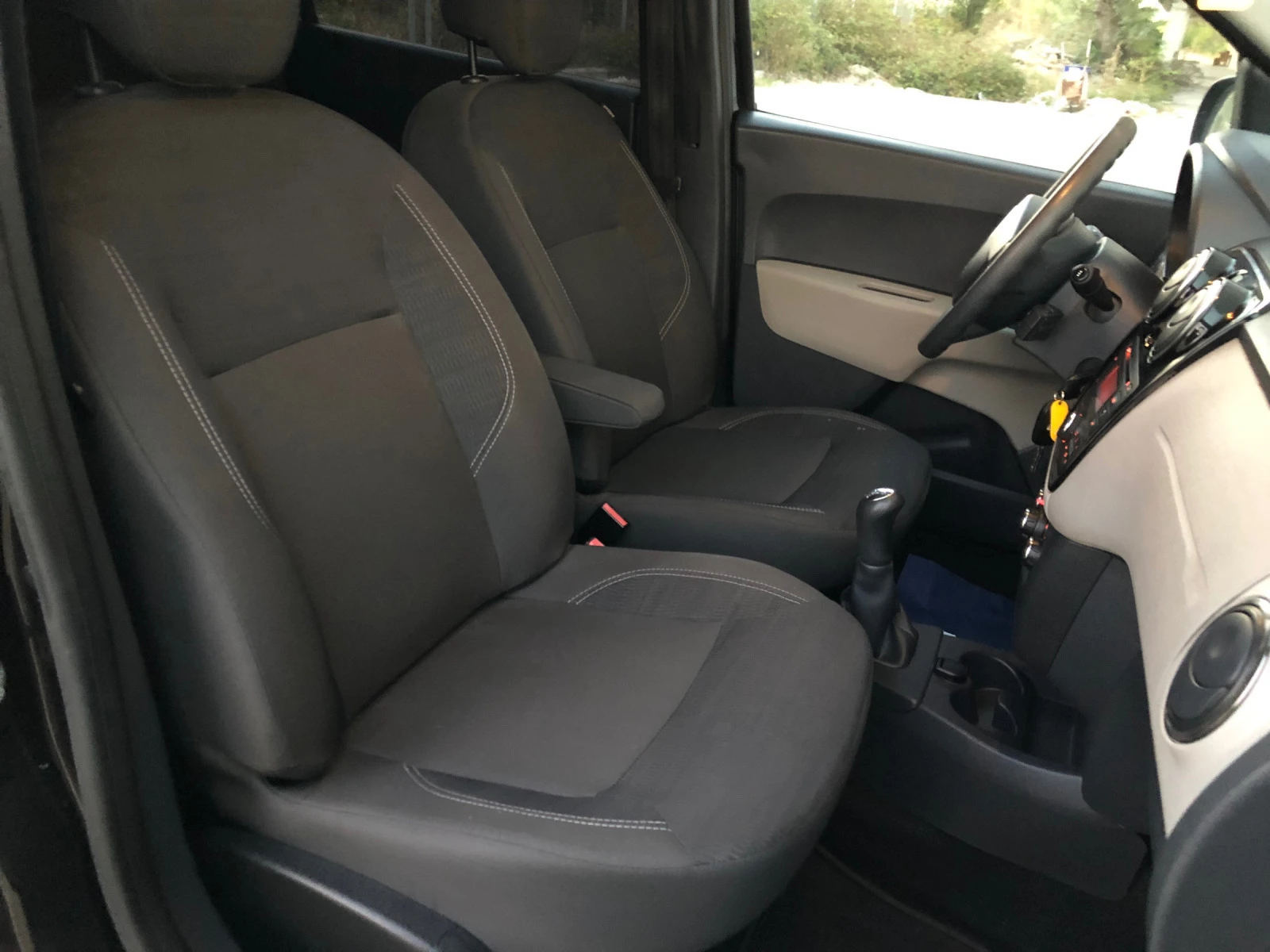 Dacia Lodgy 1.6i* 102кс* 70хил.км*  | Mobile.bg — изображение 13