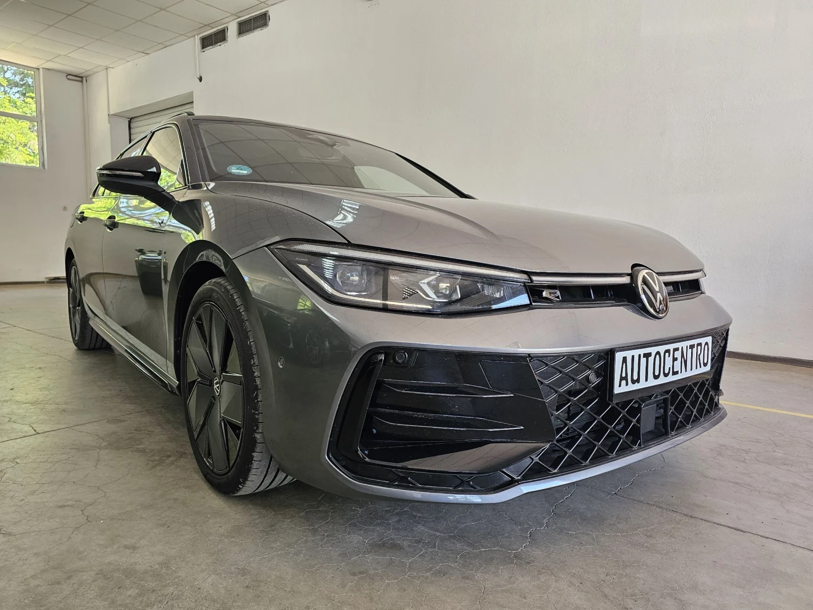 VW Passat R-Line+ 2.0 TDI    Head-up | Mobile.bg   1