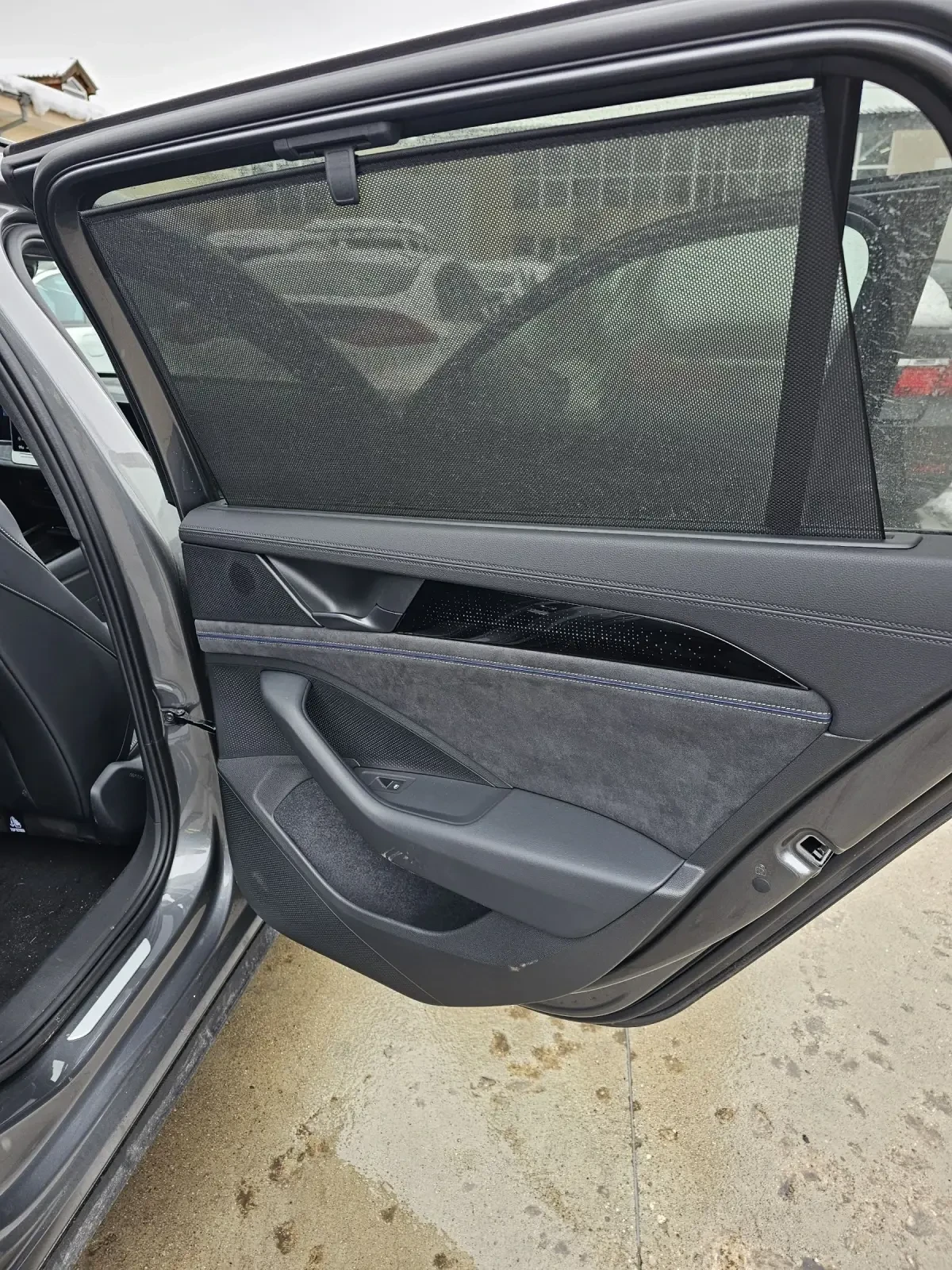 VW Passat R-Line+ 2.0 TDI    Head-up | Mobile.bg   11