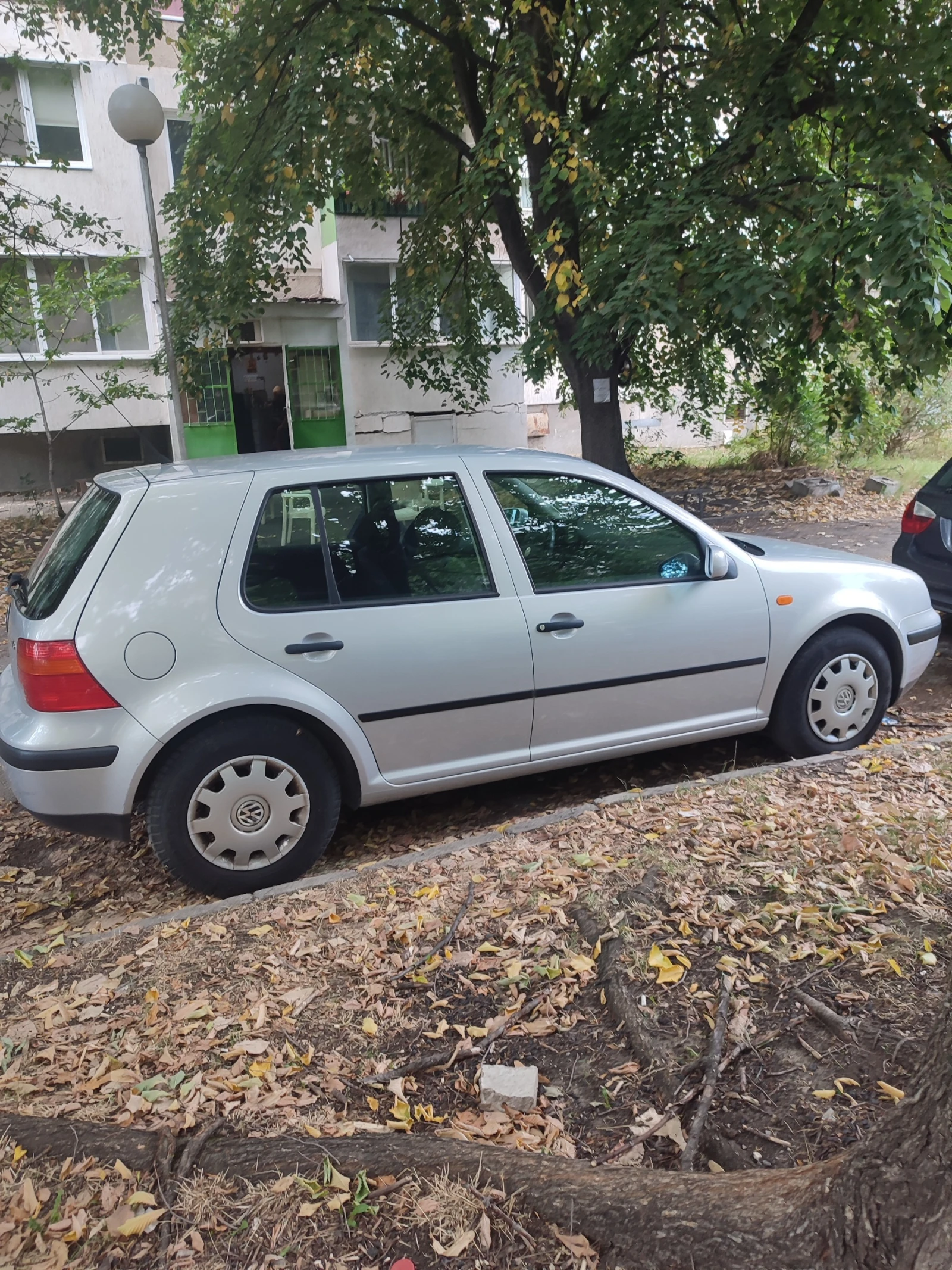 VW Golf 1.6 SR - изображение 5