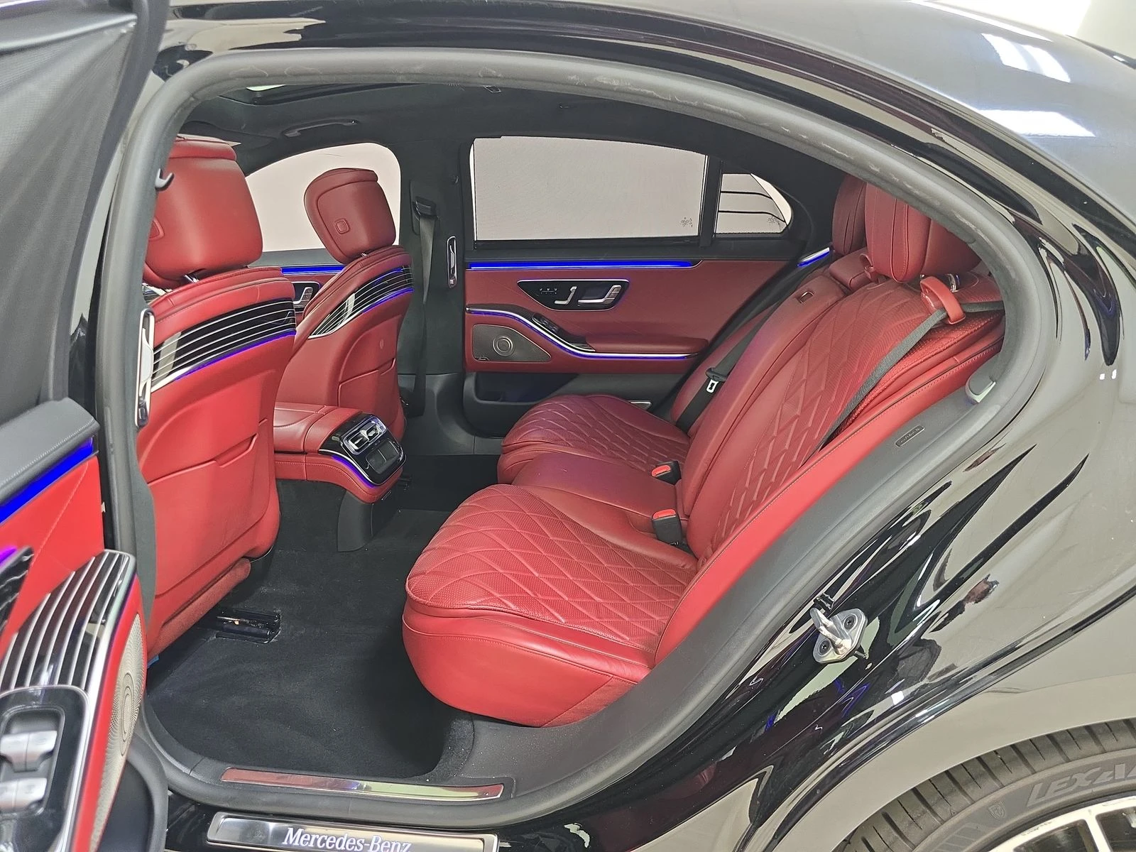 Mercedes-Benz S 580 4MATIC * М. ТОЧКА * BURMESTER * ПОДГРЕВ * KEYLESS - изображение 9