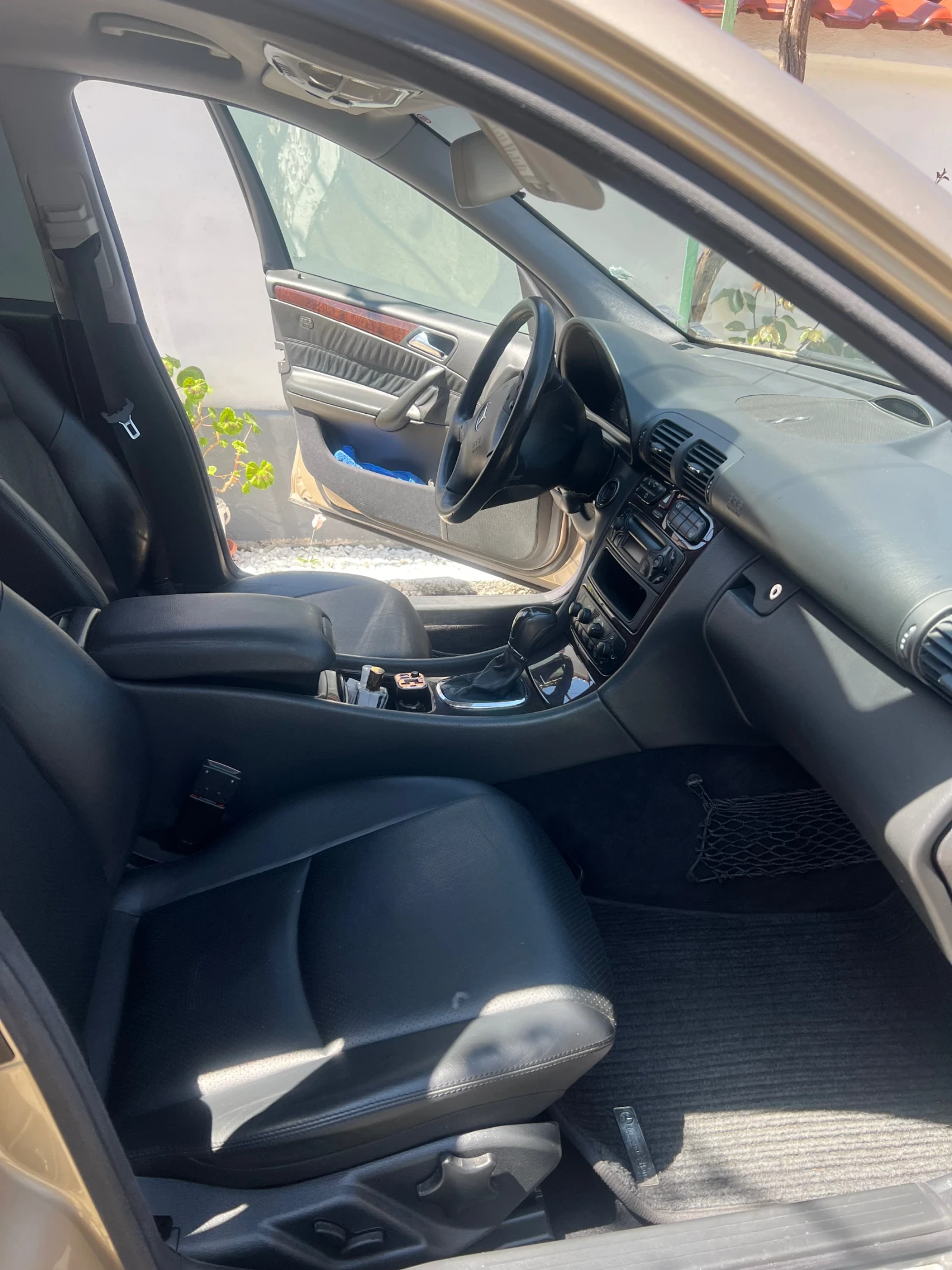 Mercedes-Benz C 180 Kompressor - изображение 8