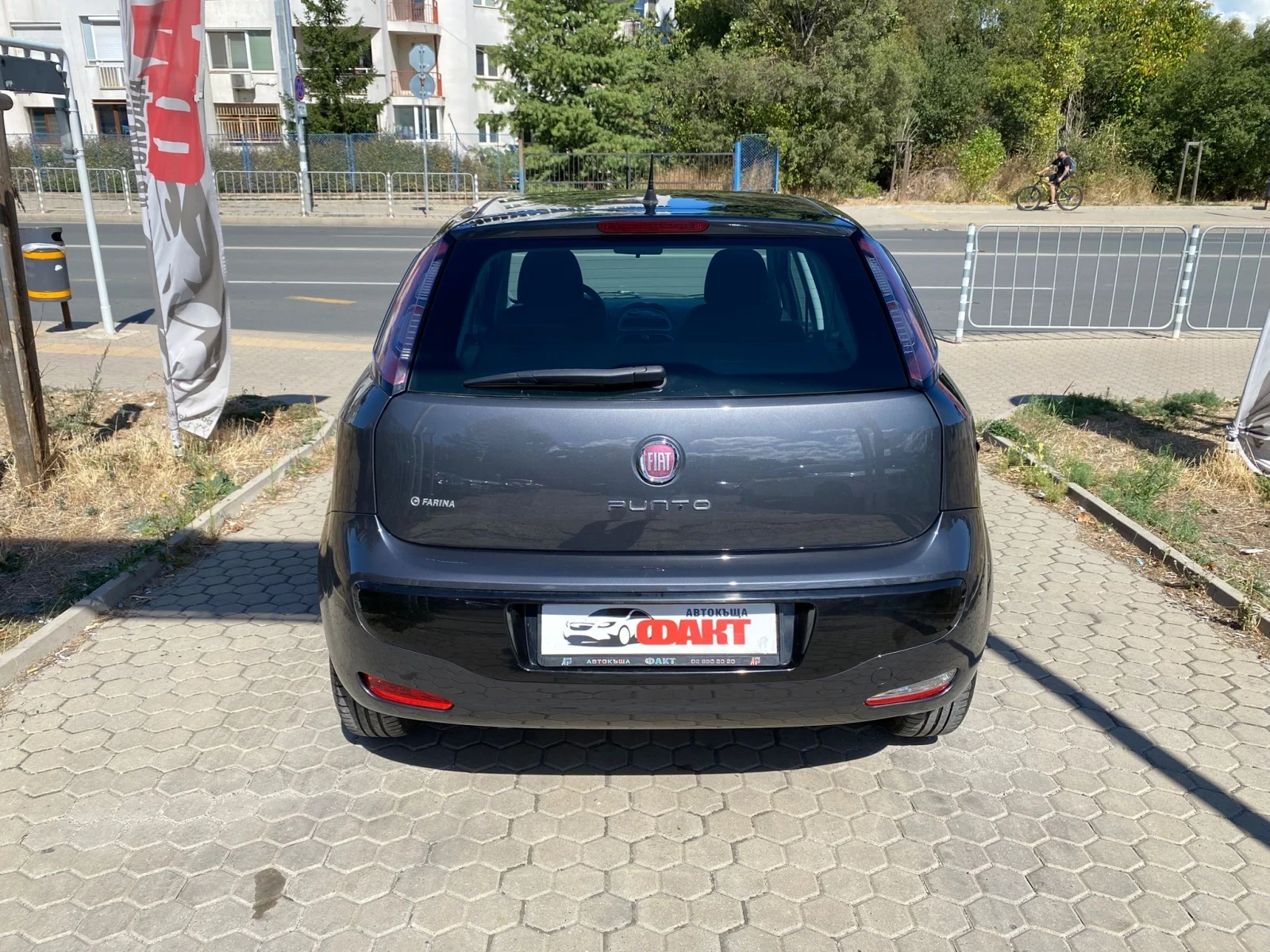 Fiat Punto 1.4i/AVTOMAT/РЕАЛНИ КМ ! ! ! - изображение 5