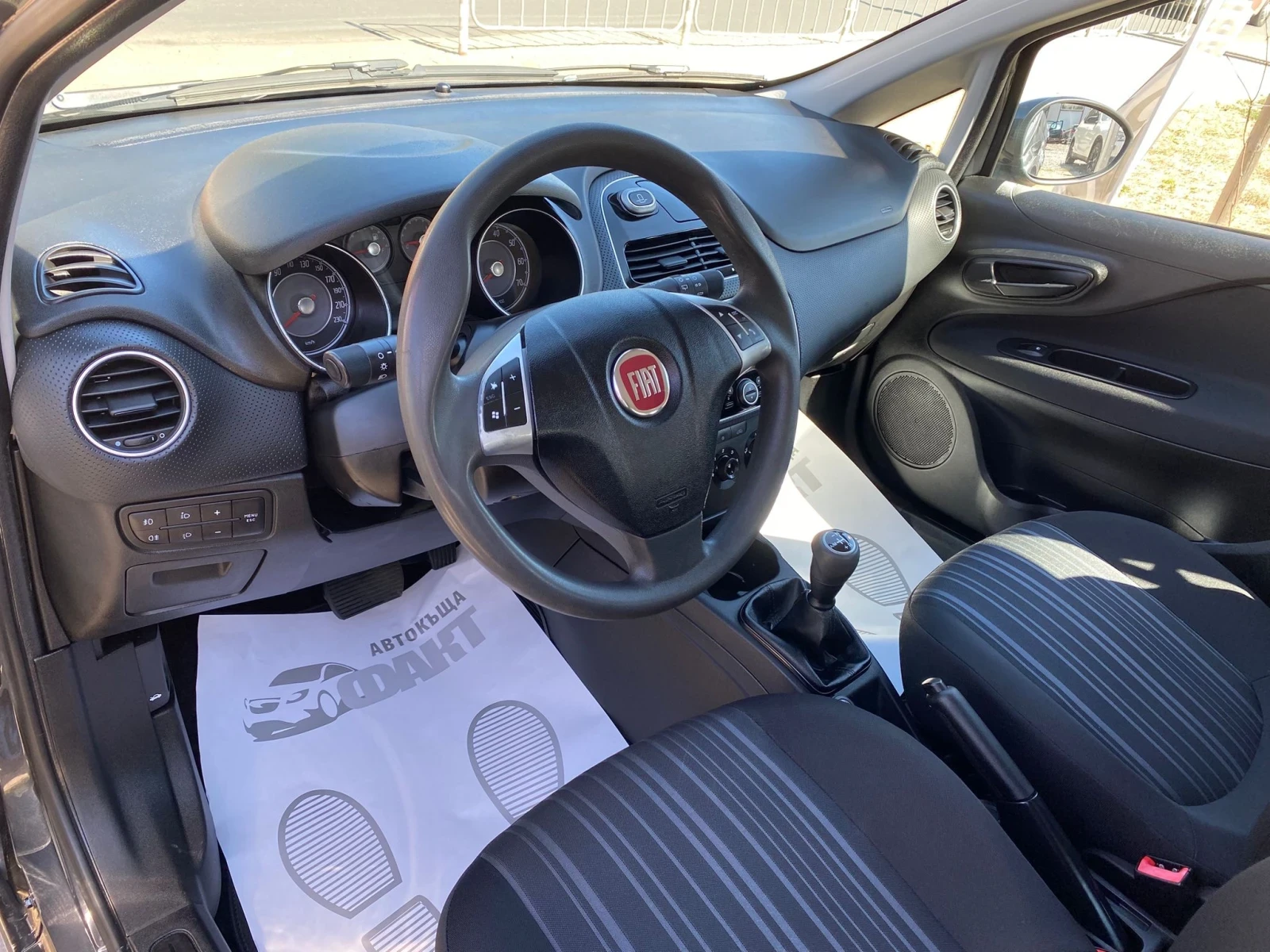Fiat Punto 1.4i/AVTOMAT/РЕАЛНИ КМ ! ! ! - изображение 7