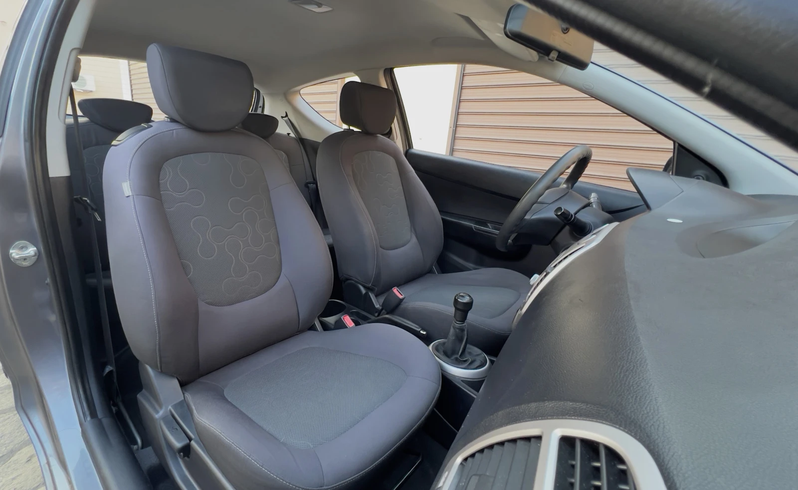 Hyundai I20 1.2i - изображение 8