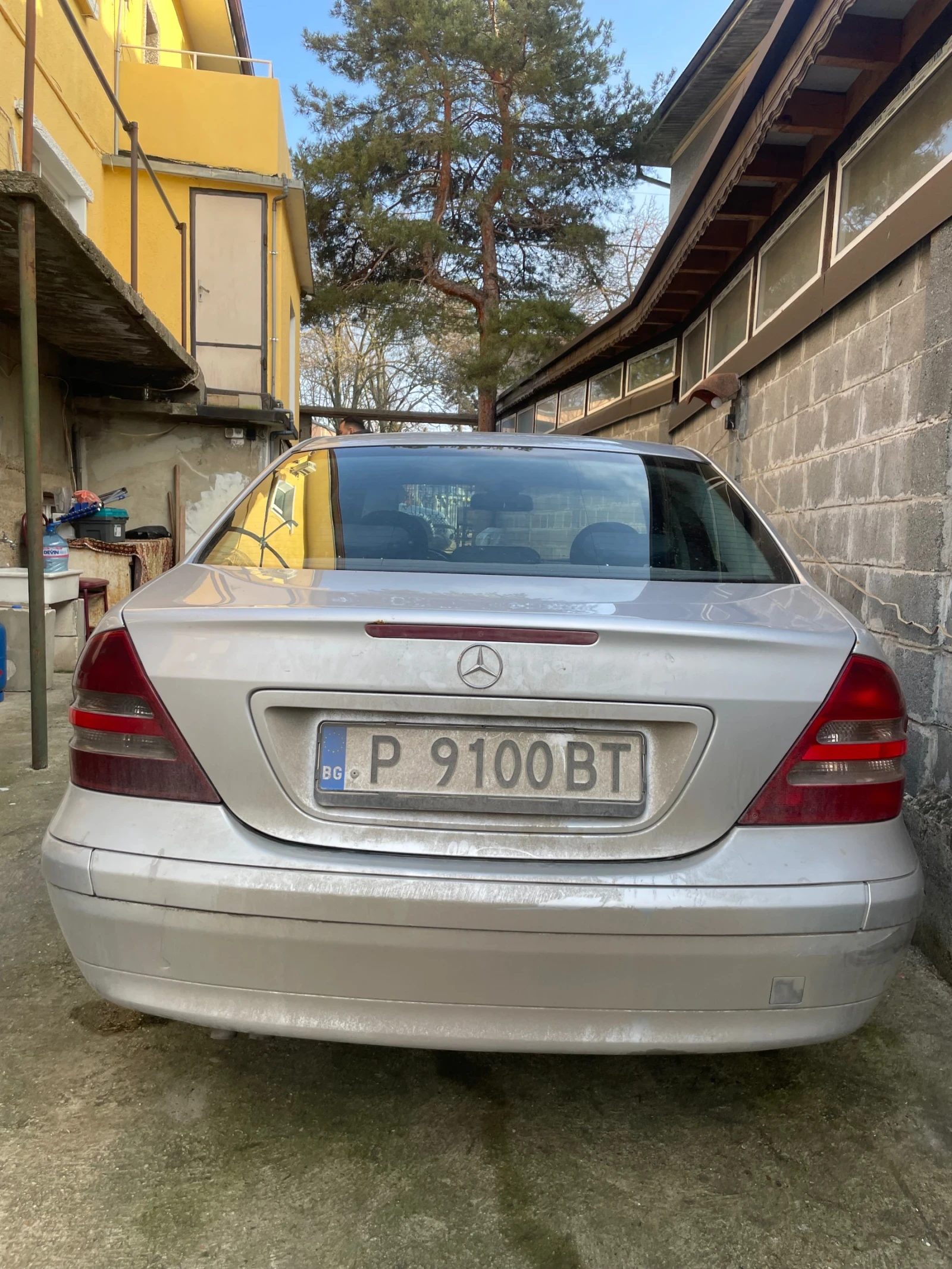 Mercedes-Benz 220  - изображение 4