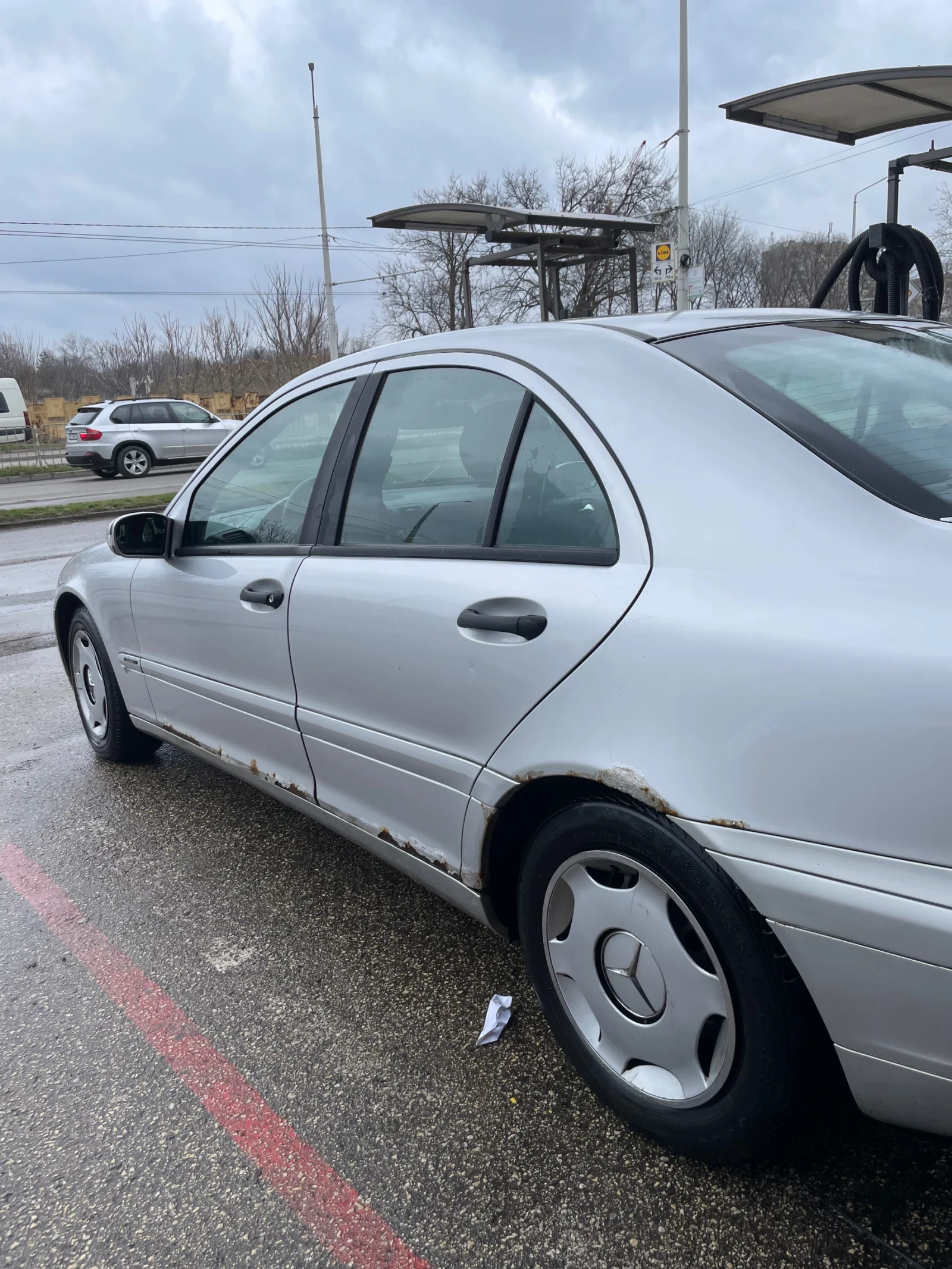 Mercedes-Benz C 200, снимка 9 - Автомобили и джипове - 53666921