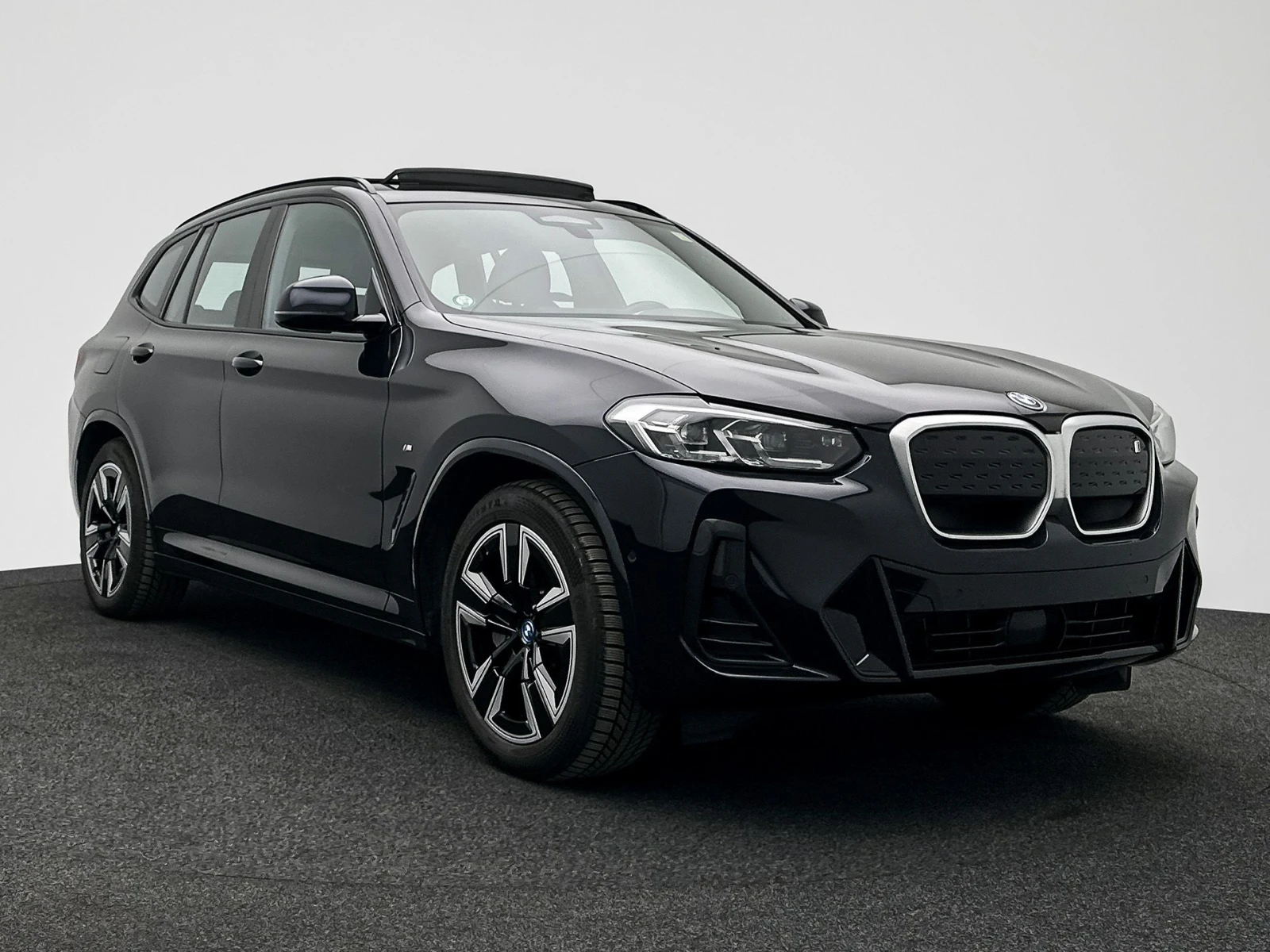 BMW iX3 74 kWh M Sport Лизинг 