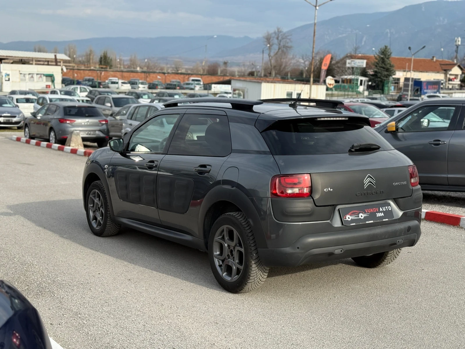 Citroen C4 Cactus 1.6 BLUE-HDI SHINE, снимка 6 - Автомобили и джипове - 53947867