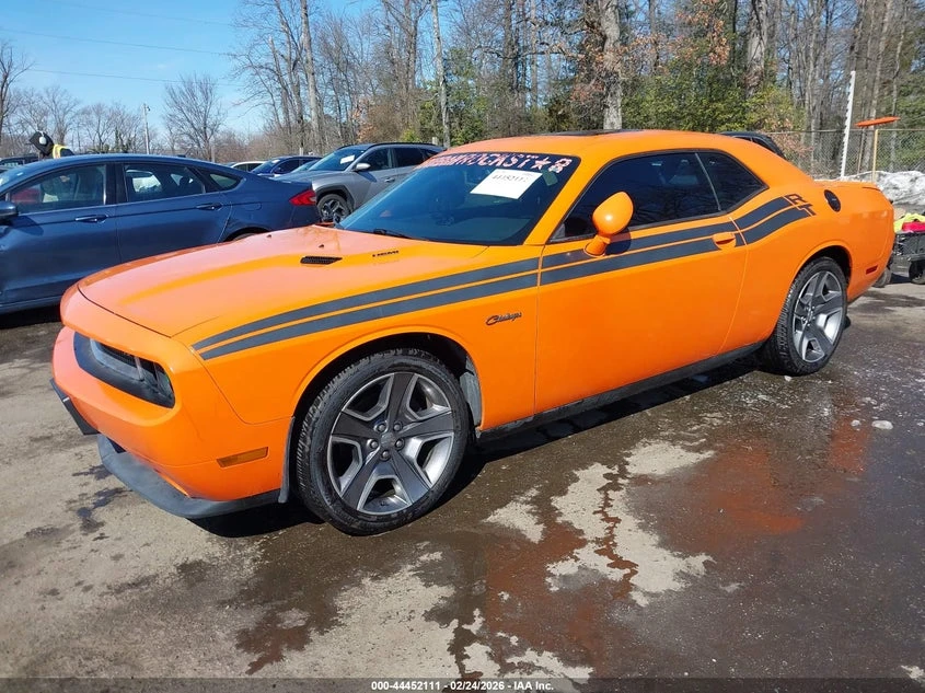 Dodge Challenger 5.7l R/T, снимка 2 - Автомобили и джипове - 54038938