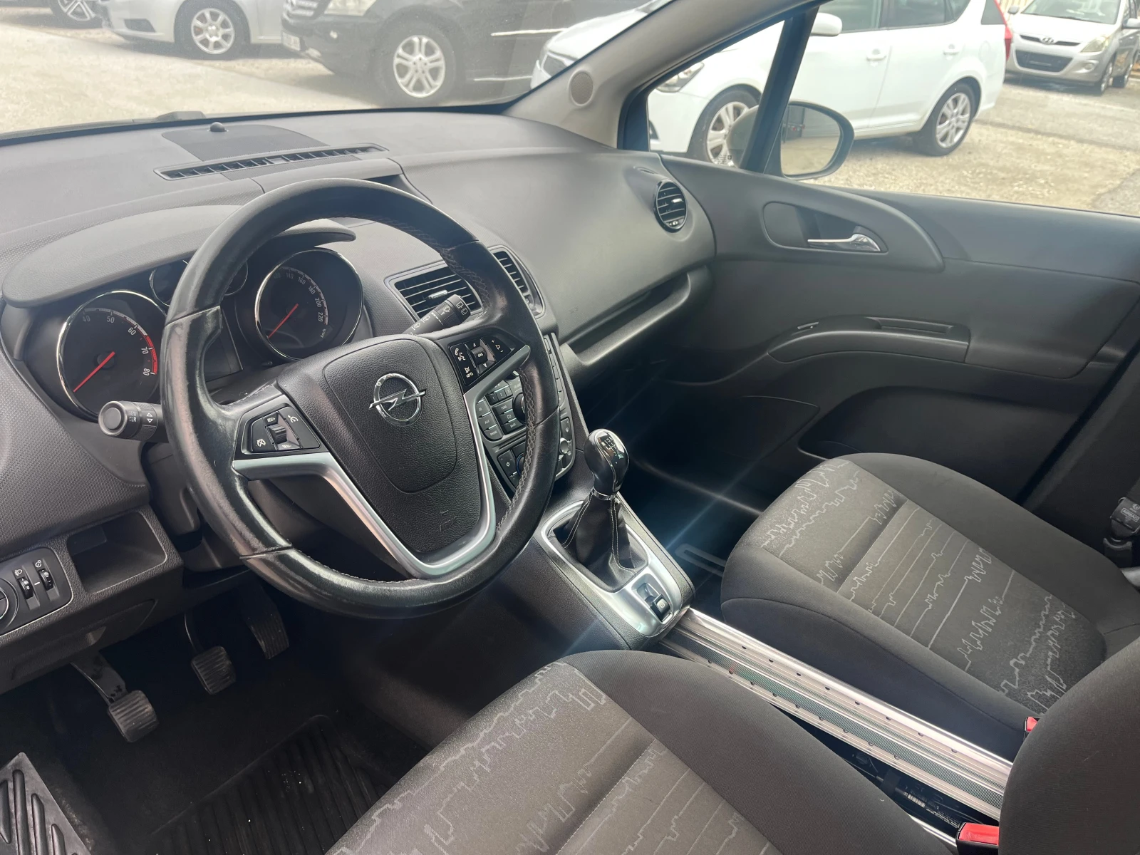 Opel Meriva 1.4 i GPL, снимка 7 - Автомобили и джипове - 54147599