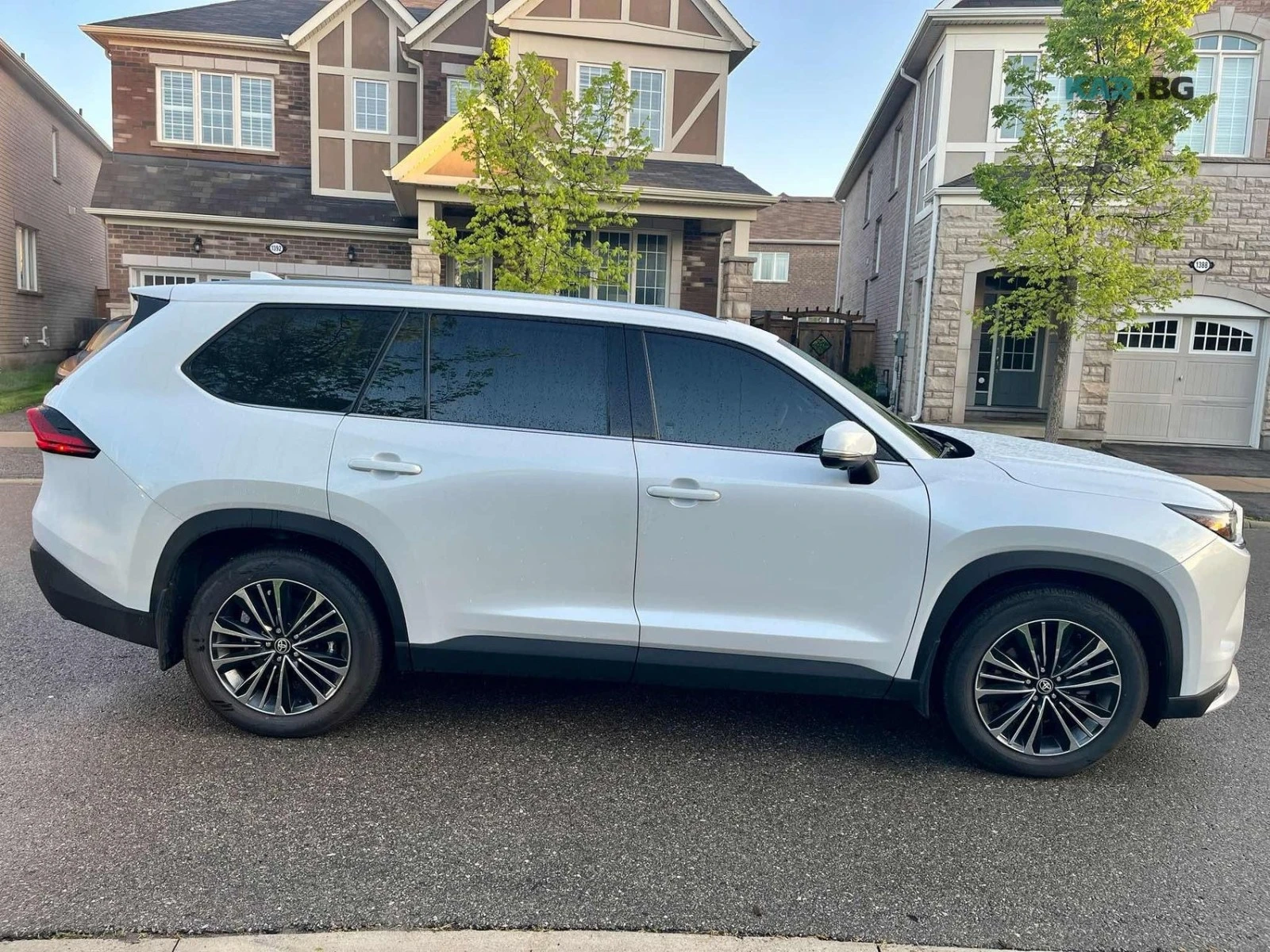 Toyota Grand Highlander Hybrid Platinum MAX АВТОКРЕДИТ ЦЕНА ДО БЪЛГАРИЯ, снимка 5 - Автомобили и джипове - 54749743