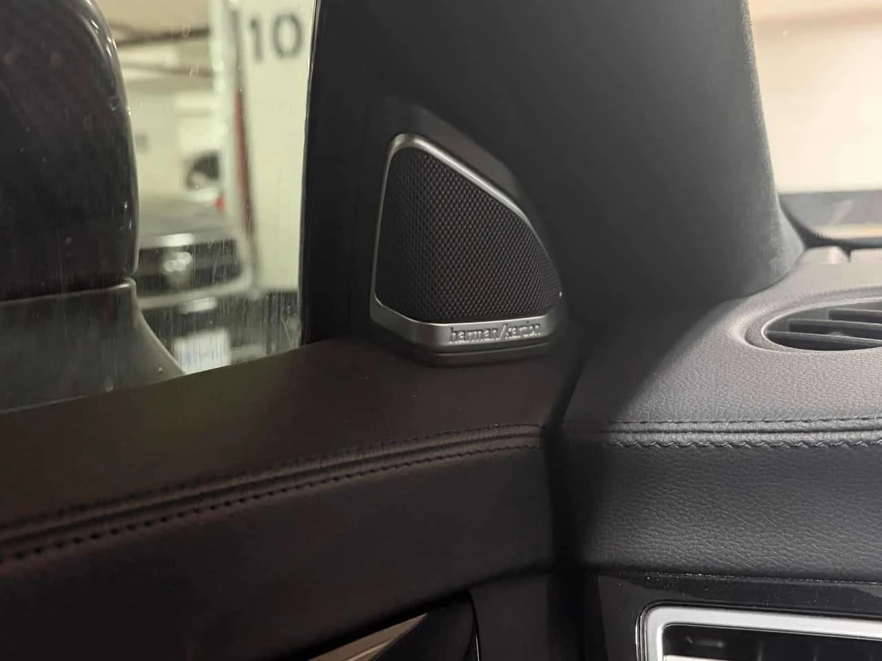 Mercedes-Benz CLS 63 AMG S MODEL* 4MATIC * ВСИЧКИ ЕКСТРИ* ФОЛИО* , снимка 10 - Автомобили и джипове - 54776075