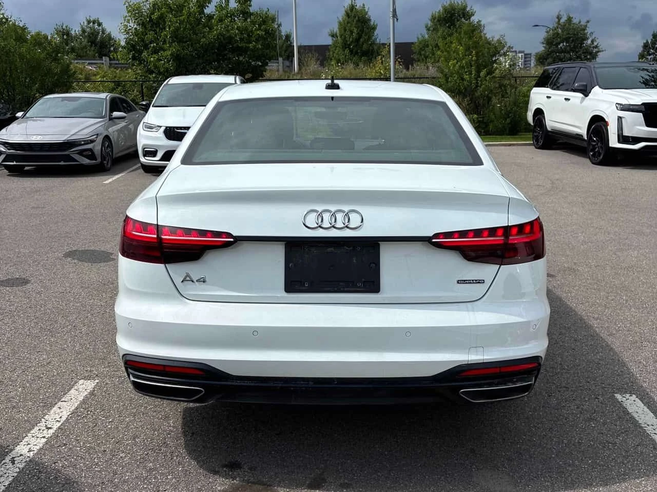 Audi A4  Komfort / vorsprung pack, снимка 4 - Автомобили и джипове - 55500540