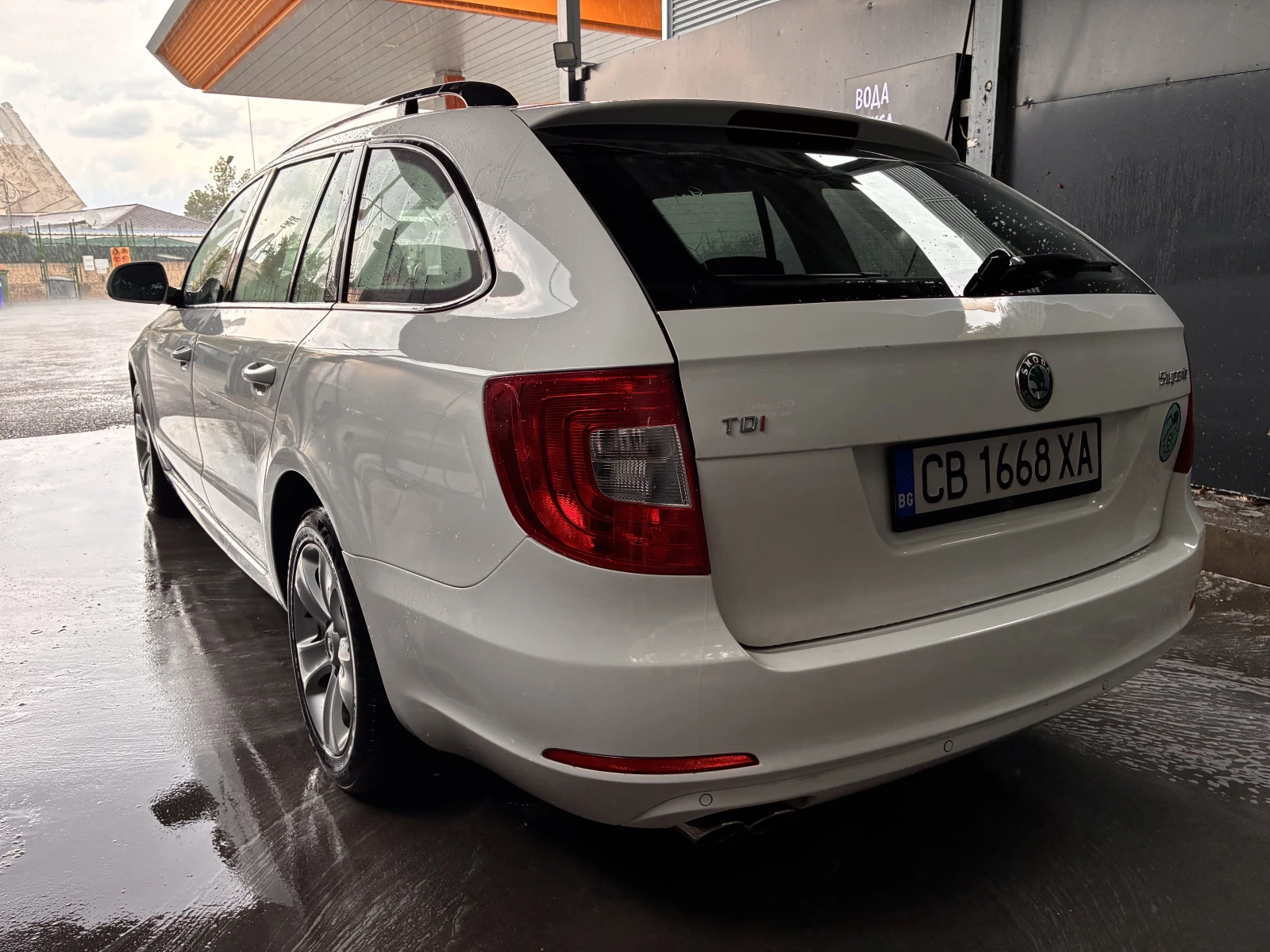 Skoda Superb 2.0 TDI DSG, снимка 5 - Автомобили и джипове - 55633545