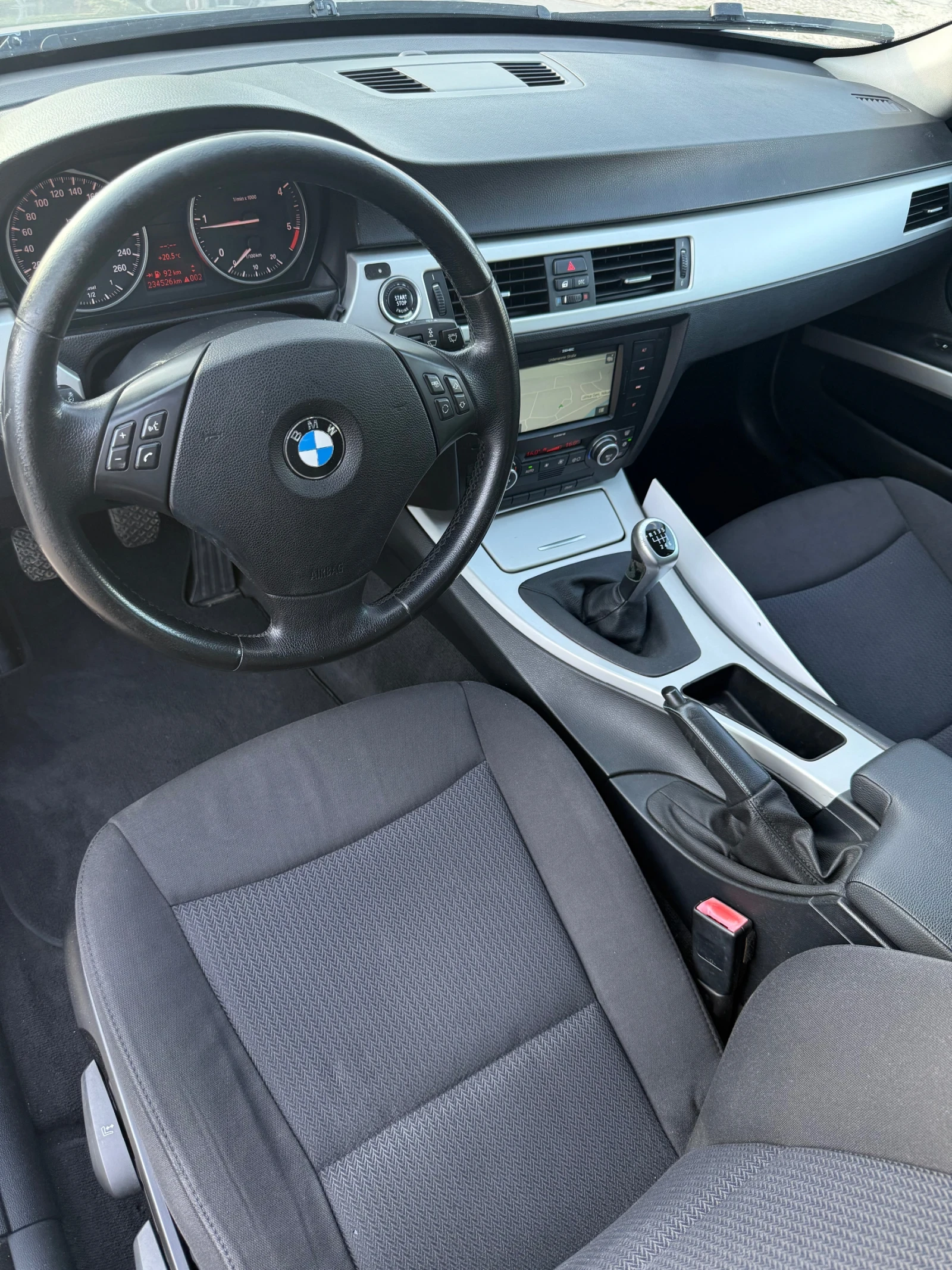 BMW 318 НОВ ВНОС- АВСТРИЯ. E91 /143 к.с. Дизел , снимка 6 - Автомобили и джипове - 55698633