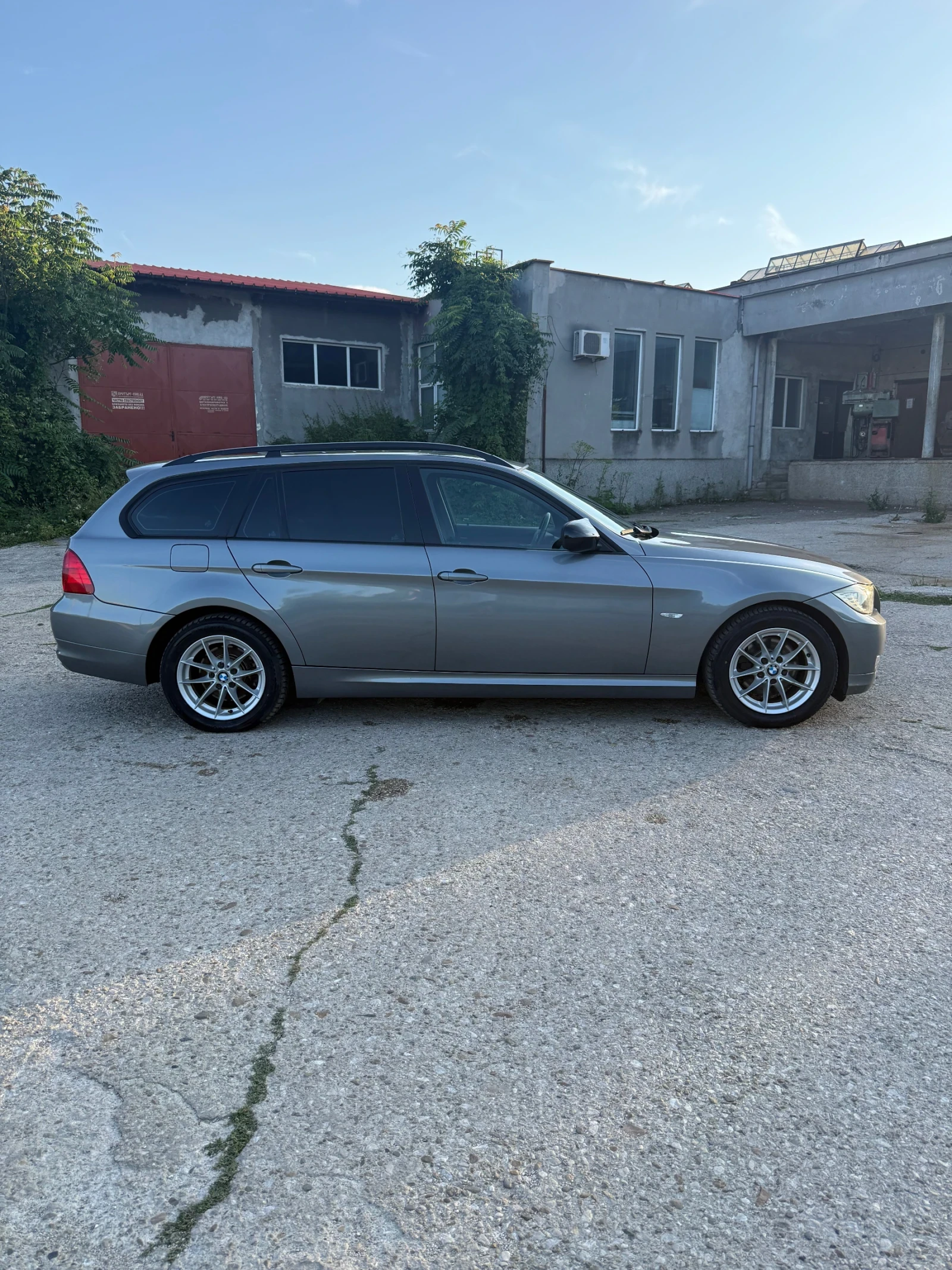 BMW 318 НОВ ВНОС- АВСТРИЯ. E91 /143 к.с. Дизел , снимка 5 - Автомобили и джипове - 55698633
