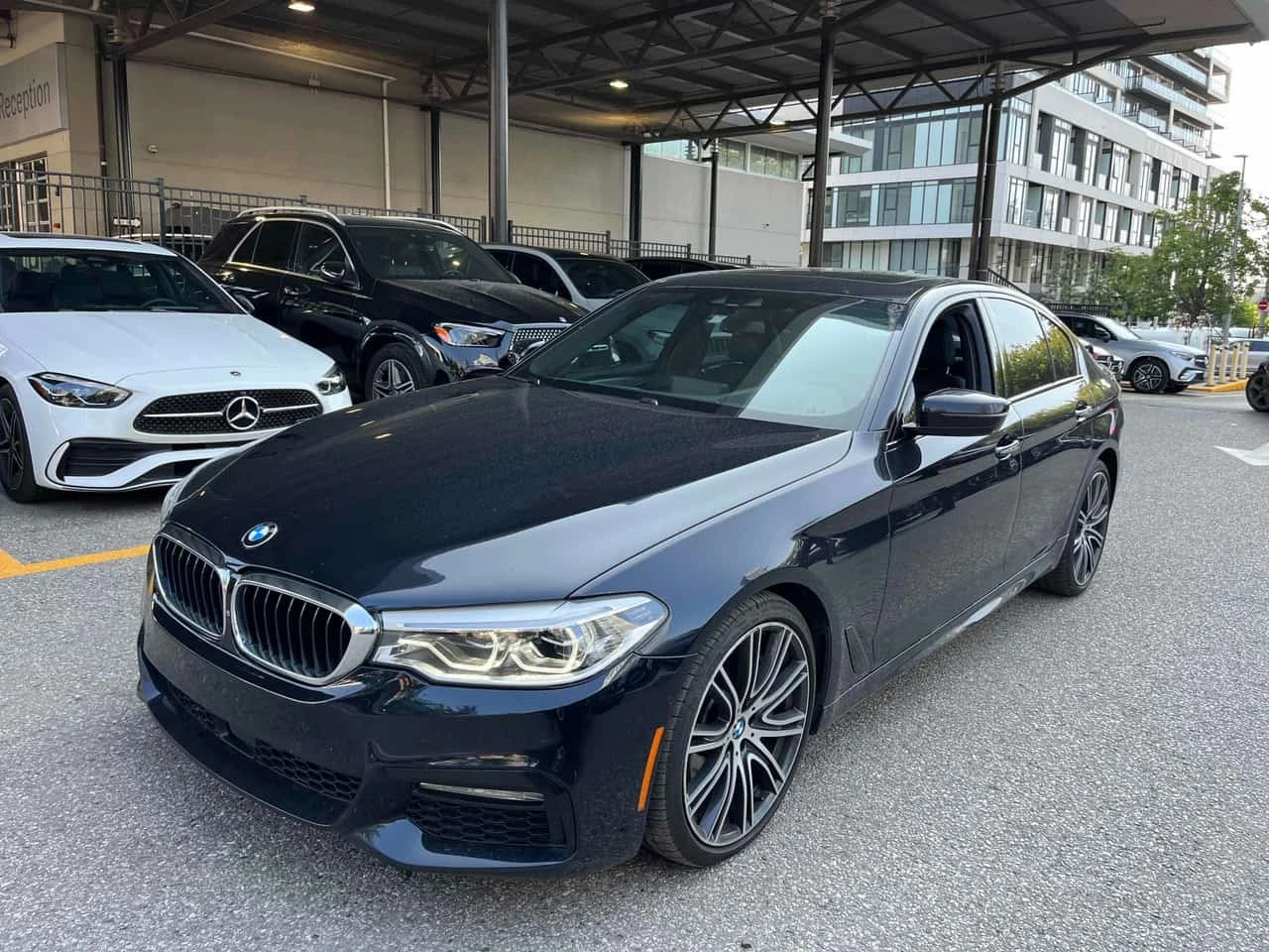 BMW 540 * xDrive * HARMAN * ДИГИТАЛНО ТАБЛО * ДИСТРОНИК * 
