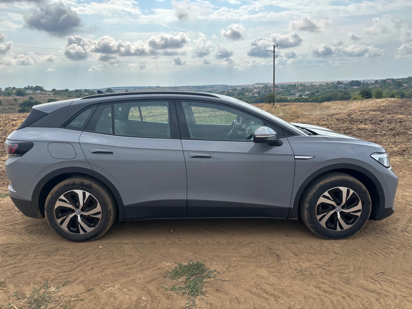 VW ID.4 Pure, снимка 6 - Автомобили и джипове - 55876552
